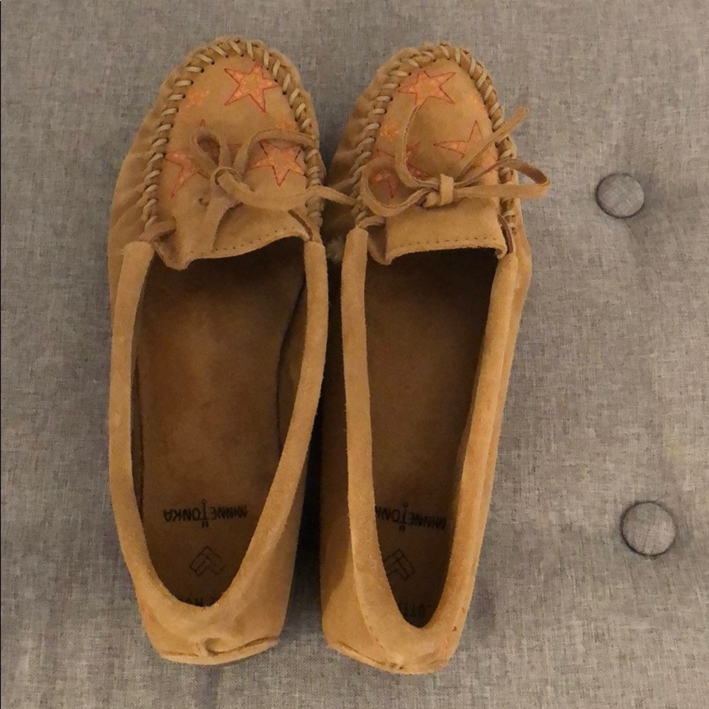 Minnetonka x Lottie Moss Abbey moccasins
